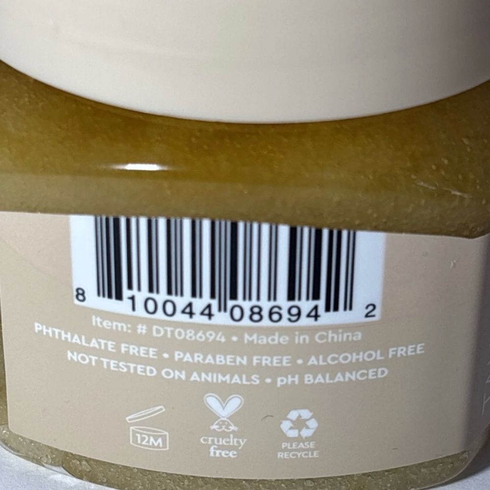The Spathecary NEW Tahitian Vanilla Body Scrub With Shea Butter. 6 Oz. New PC - Picture 4 of 7